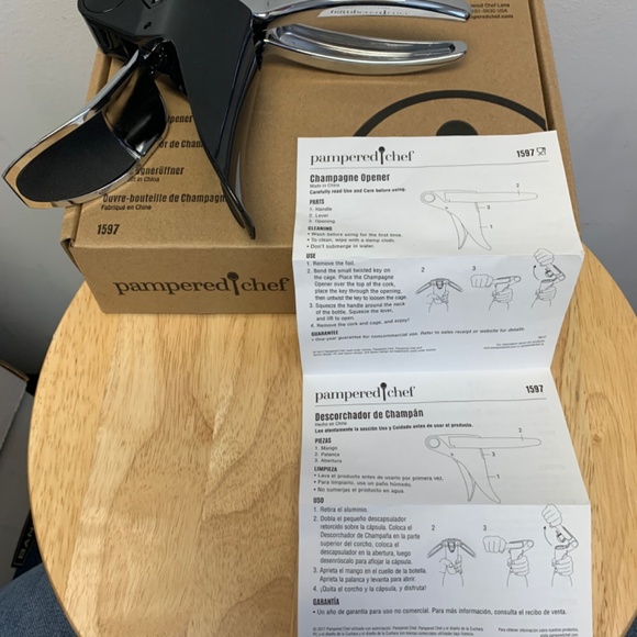 Pampered Chef Champagne Opener - Picture 9 of 10